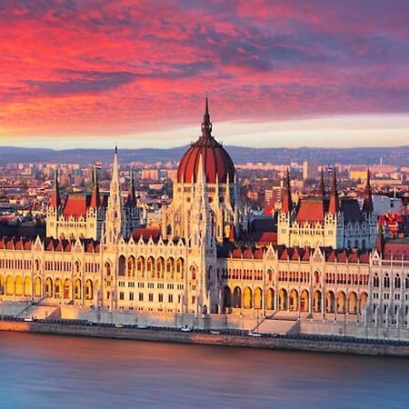 2Budapest Eye-Freegym And Sauna Luxury Home Dış mekan fotoğraf