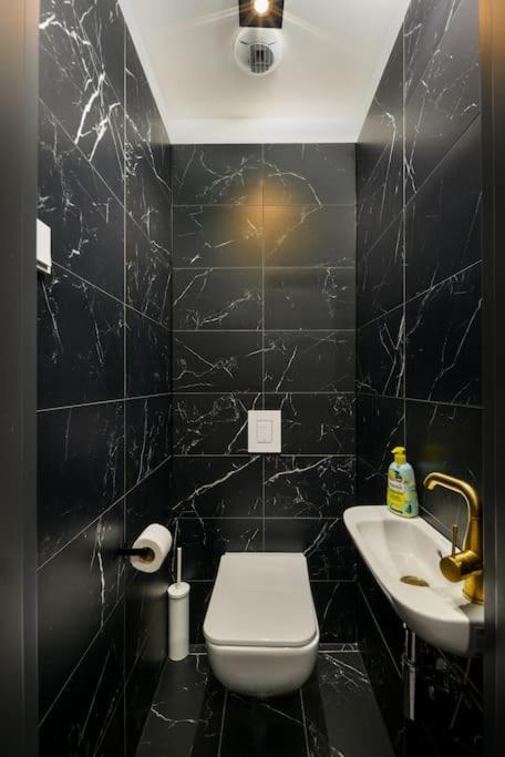 2Budapest Eye-Freegym And Sauna Luxury Home Dış mekan fotoğraf