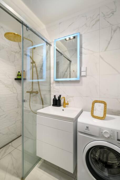 2Budapest Eye-Freegym And Sauna Luxury Home Dış mekan fotoğraf