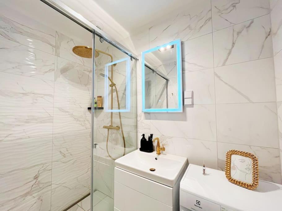 2Budapest Eye-Freegym And Sauna Luxury Home Dış mekan fotoğraf